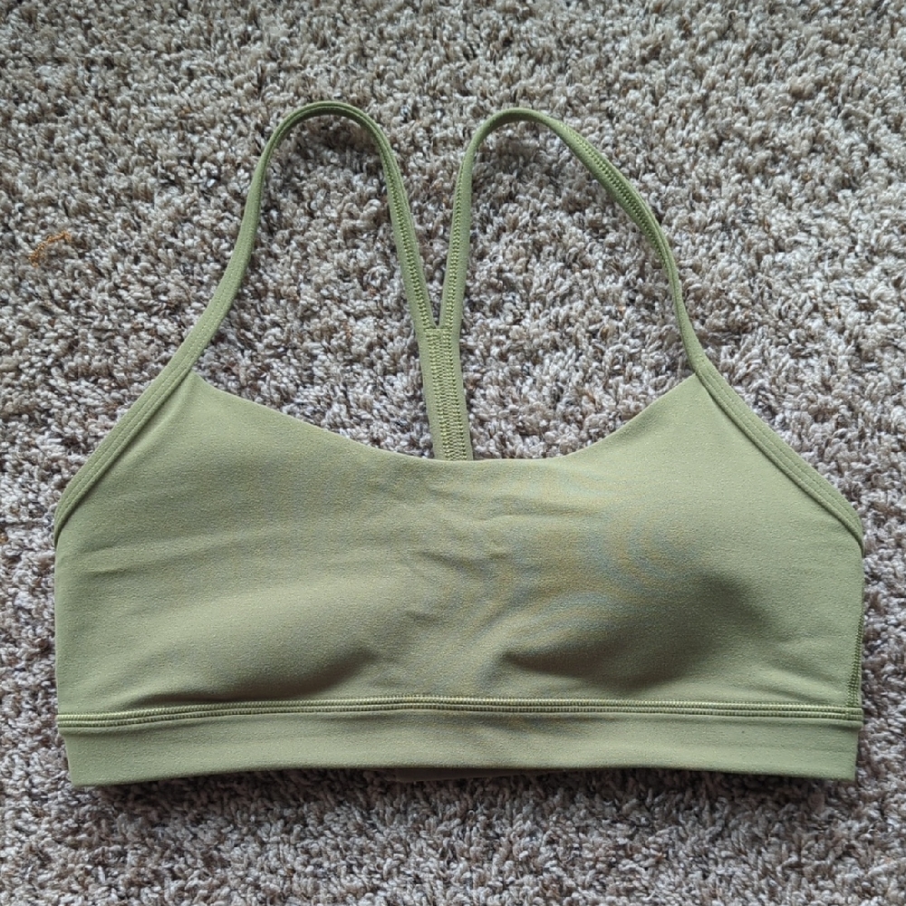 Lululemon 🍋 Flow Y Bra W